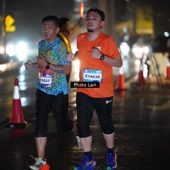Runner Photo 7638613