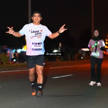 Runner Photo 7638672
