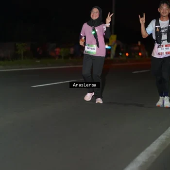 Runner Photo 7638696