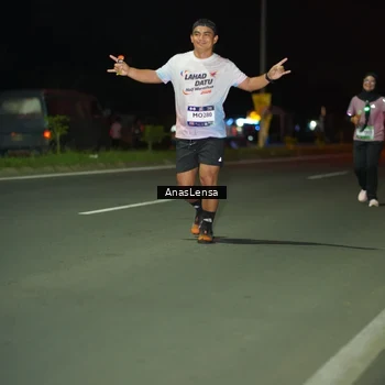 Runner Photo 7638697