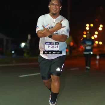 Runner Photo 7638743
