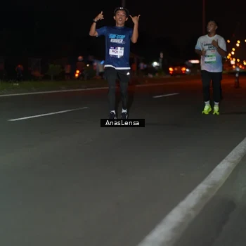 Runner Photo 7638759