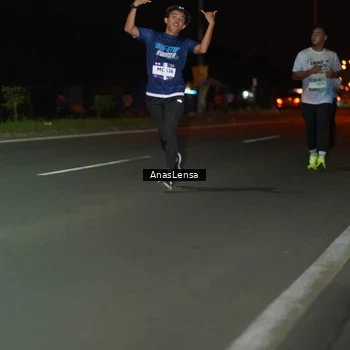 Runner Photo 7638815