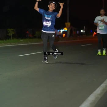 Runner Photo 7638816