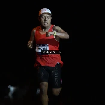 Runner Photo 7638880