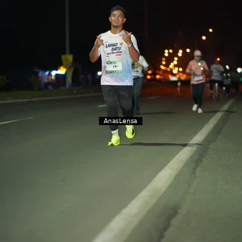 Runner Photo 7638885