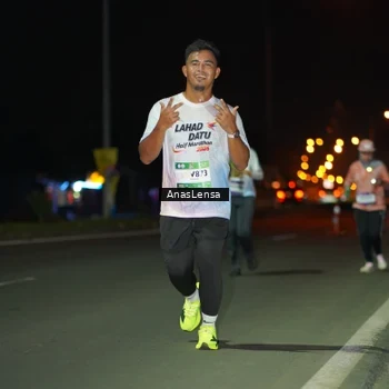 Runner Photo 7638889