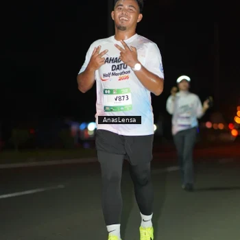 Runner Photo 7638905