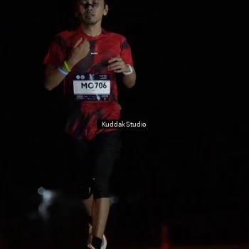 Runner Photo 7638914