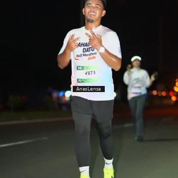 Runner Photo 7638935