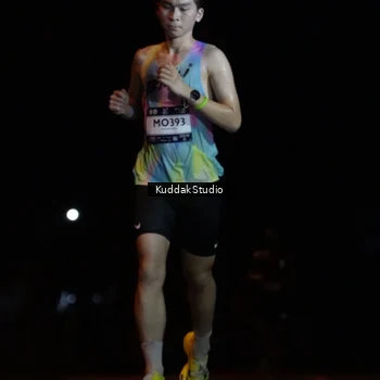 Runner Photo 7639077