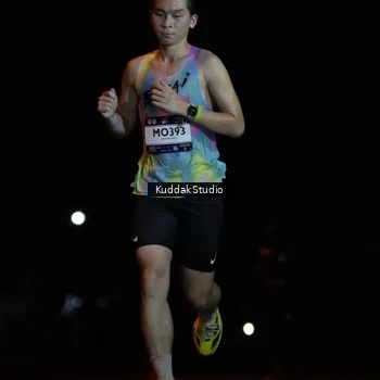 Runner Photo 7639079