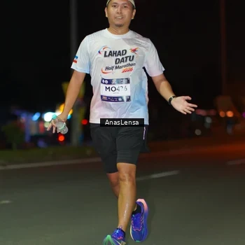 Runner Photo 7639084