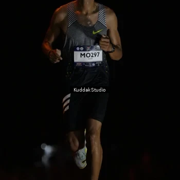Runner Photo 7639100