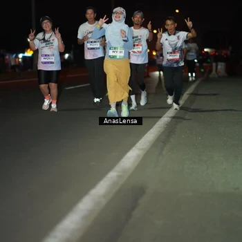 Runner Photo 7639236