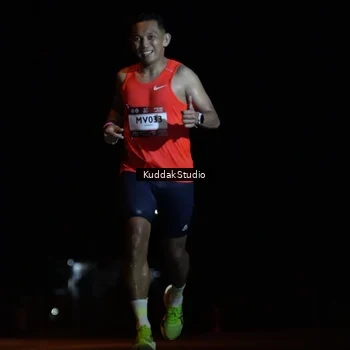 Runner Photo 7639246