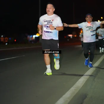Runner Photo 7639392