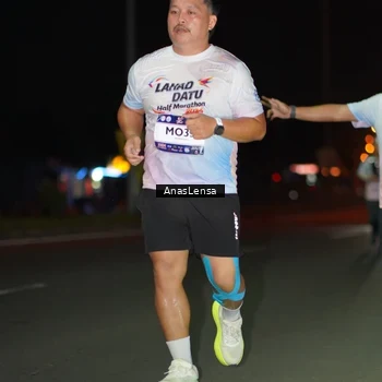 Runner Photo 7639411