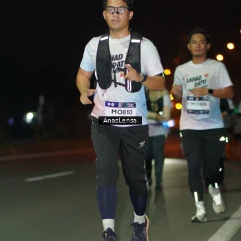 Runner Photo 7639437