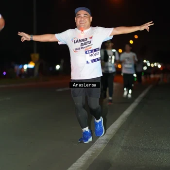 Runner Photo 7639448