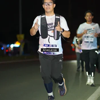 Runner Photo 7639463