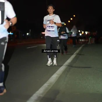 Runner Photo 7639465