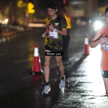 Runner Photo 7639474