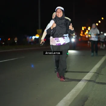 Runner Photo 7639517