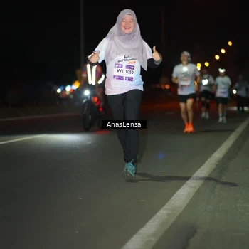 Runner Photo 7639563