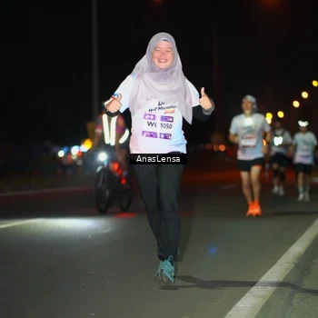 Runner Photo 7639572