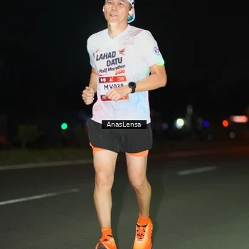 Runner Photo 7639602