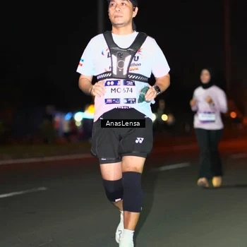 Runner Photo 7639672