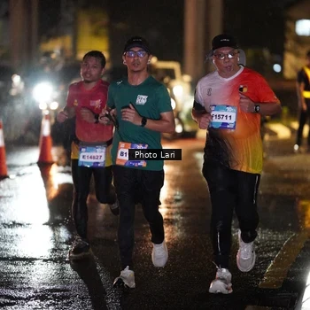 Runner Photo 7639701