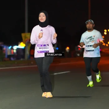 Runner Photo 7639714