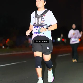 Runner Photo 7639715