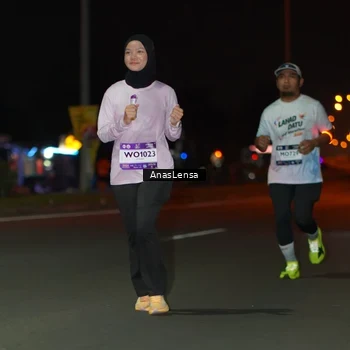 Runner Photo 7639718
