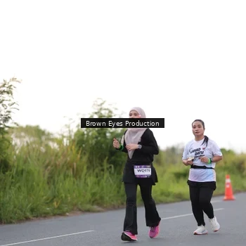 Runner Photo 7639735