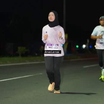 Runner Photo 7639739