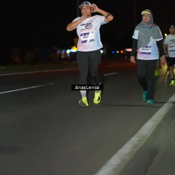 Runner Photo 7639773