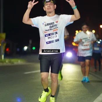 Runner Photo 7639842
