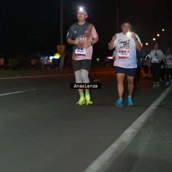 Runner Photo 7639850