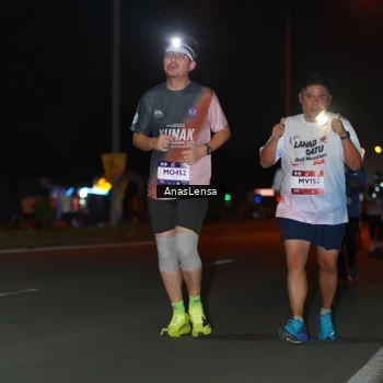 Runner Photo 7639852