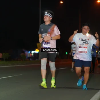 Runner Photo 7639858