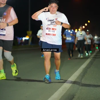 Runner Photo 7639875
