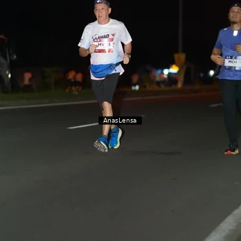 Runner Photo 7639906