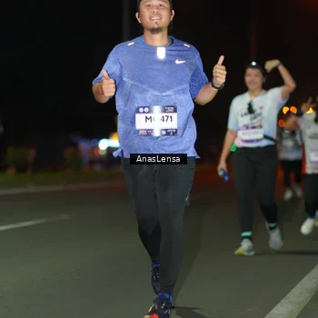 Runner Photo 7639915