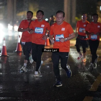 Runner Photo 7639948