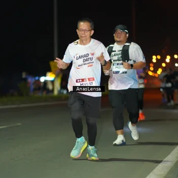 Runner Photo 7639974