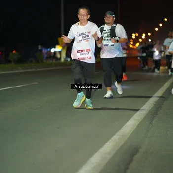 Runner Photo 7639975