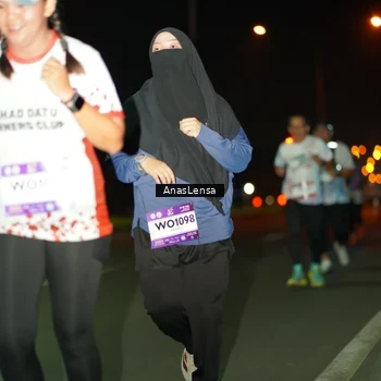 Runner Photo 7639980